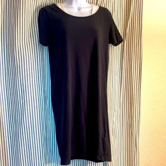 JOE FRESH, long tunic T shirt, black, S/P , like new - Picture 1 of 6